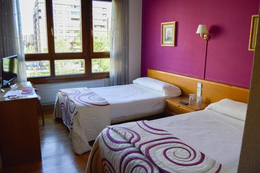 Pension Payvi Pamplona Exteriér fotografie